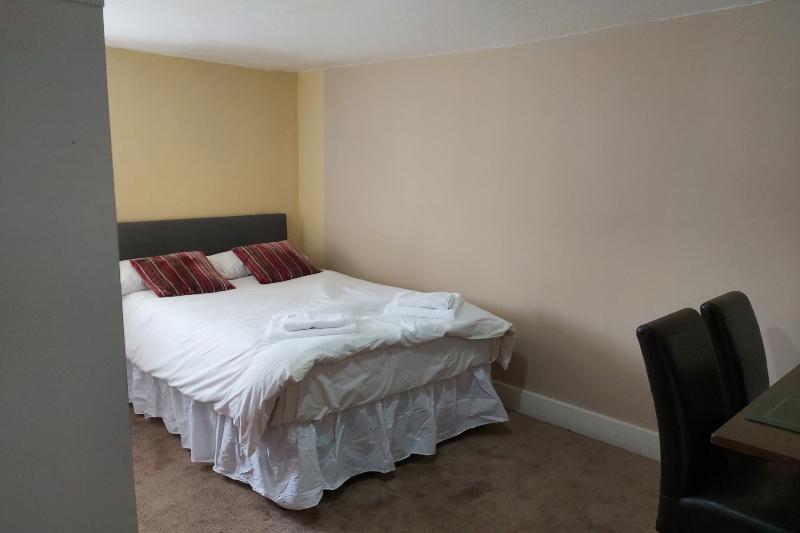 スタンダードシングルルーム, Slap Up Lodge