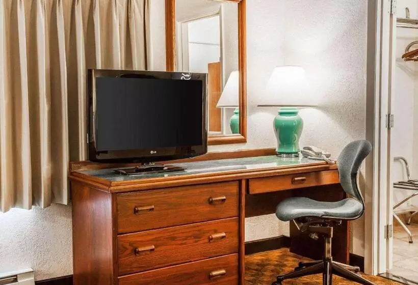 اتاق استاندارد با تخت بزرگ, Quality Inn Port Angeles Near Olympic National Park