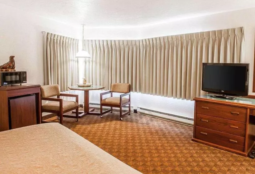 اتاق استاندارد با تخت بزرگ, Quality Inn Port Angeles Near Olympic National Park