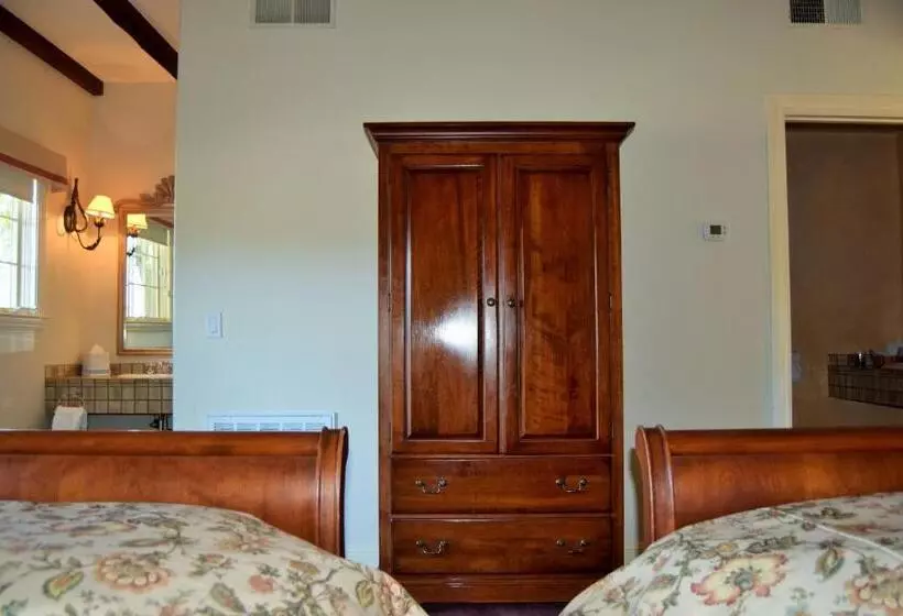 اتاق استاندارد, Vineyard Country Inn
