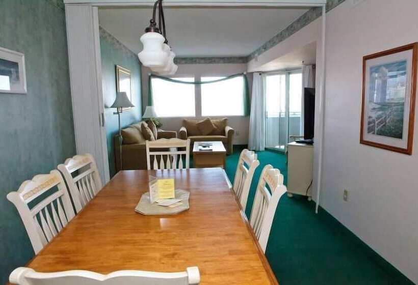 جناح ديلوكس, Watson's Regency Suites