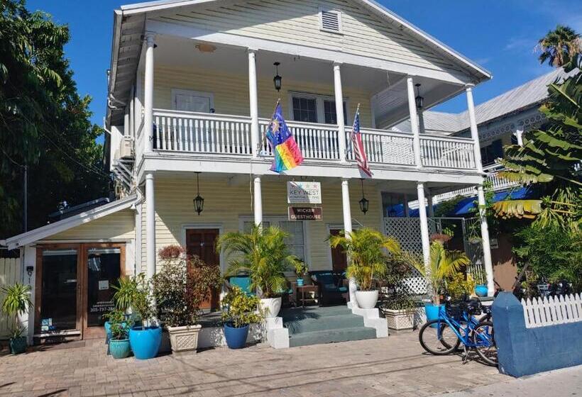 スタンダードルーム, Wicker Guesthouse