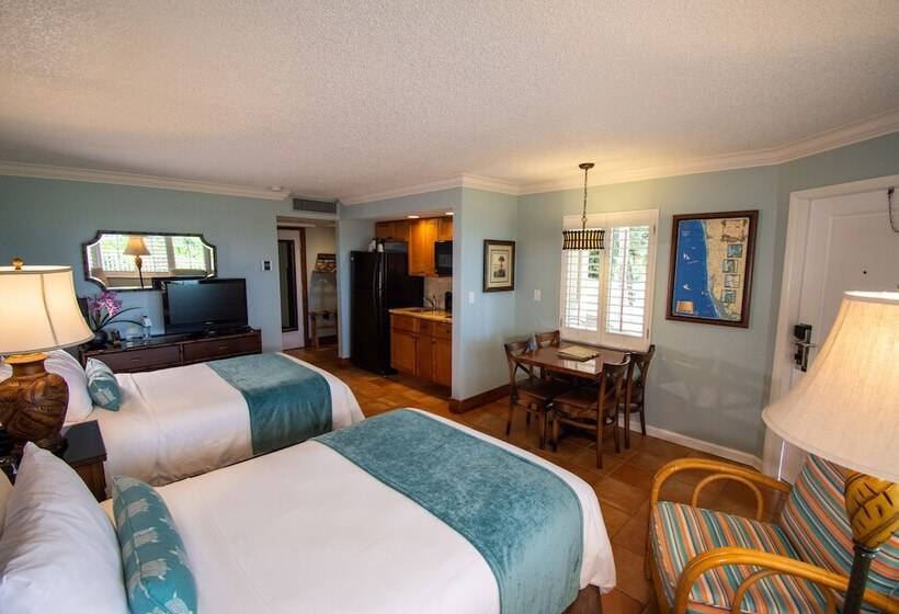 إستوديو قياسى, Vanderbilt Beach Resort