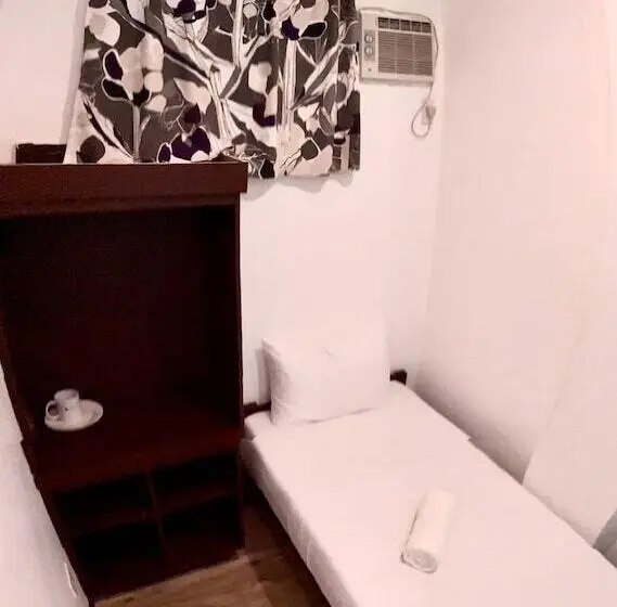 Standard Yhden Hengen Huone, Kampotel Davao