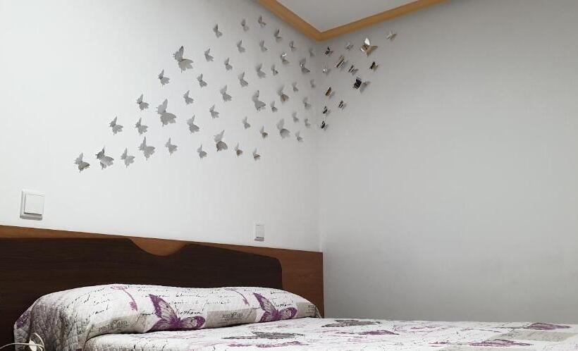 اتاق استاندارد یک تخته با سرویس بهداشتی مشترک, Caminante