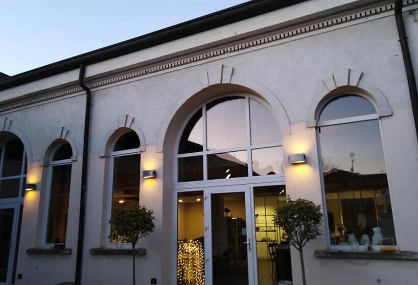 标准间, Al Torrione