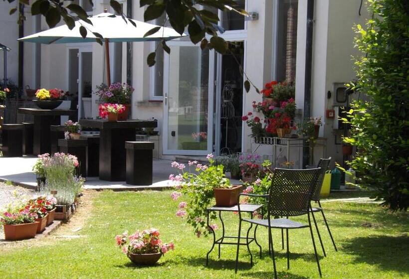 标准间, Al Torrione