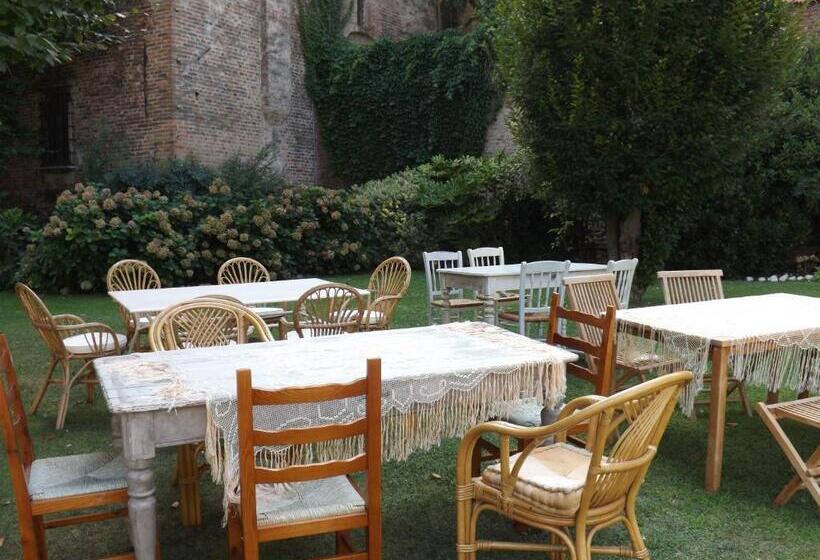 标准间, Al Torrione