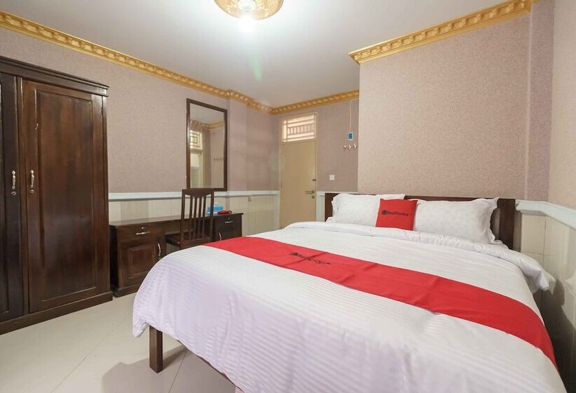 Номер Стандарт, Reddoorz Plus Syariah Near Rsup Dr. M. Djamil Padang