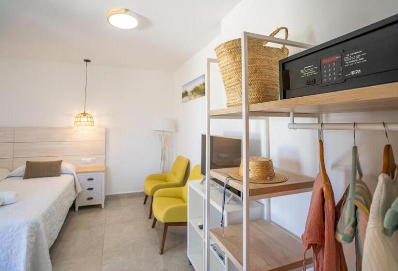 标准工作室, Stella Maris Formentera Break