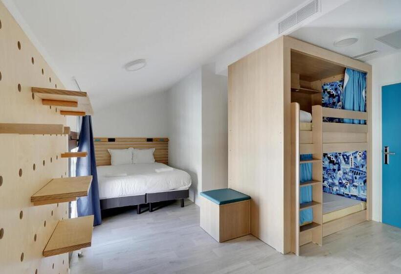 חדר משפחתי, The People   Marseille