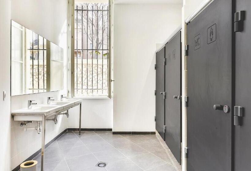 חדר סטנדרט, The People   Marseille