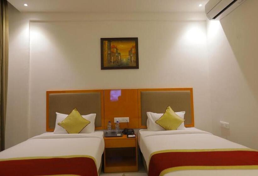 חדר סטנדרט עם מרפסת, V One Hotel Ambara Elite