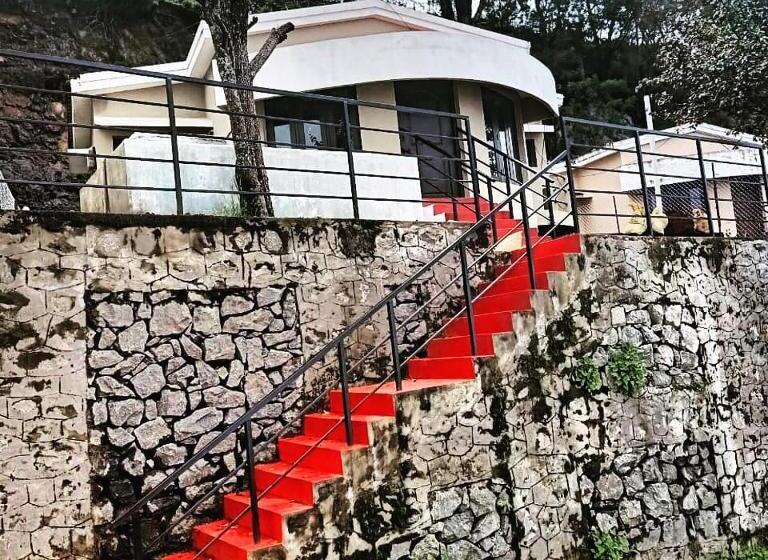 Quarto Triplo Estandar, Riverrun