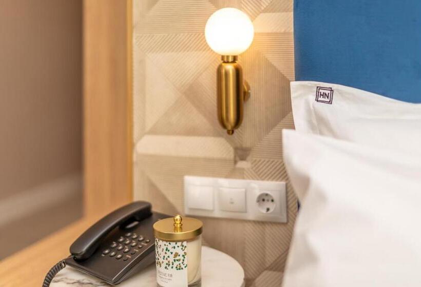 Standaardkamer met Kingsize Bed, Newport Hotel Kutaisi