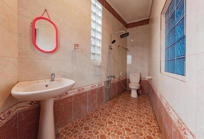 اتاق استاندارد, Urbanview Hotel Villa Surya Bandung