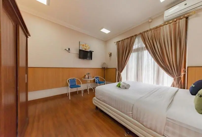 スタンダードルーム, Urbanview Hotel Villa Surya Bandung