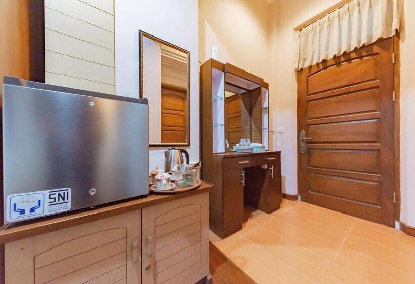 سوییت, Urbanview Hotel Villa Surya Bandung