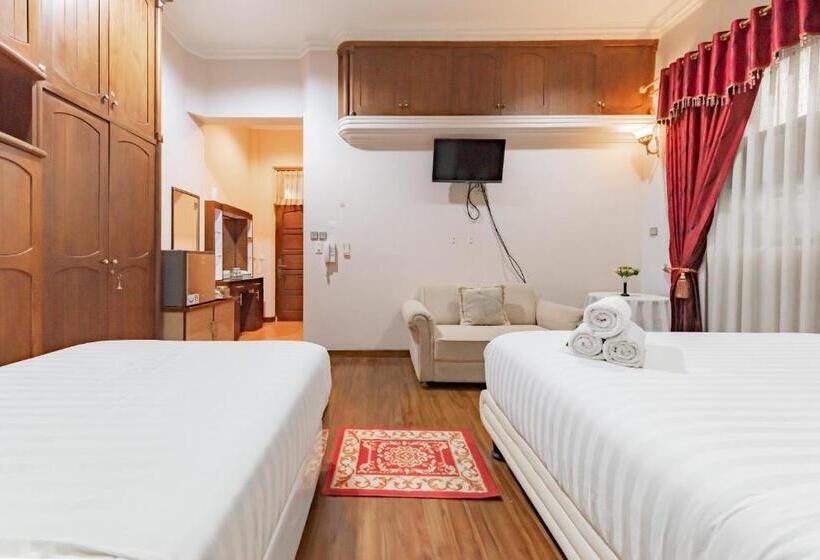 سوییت, Urbanview Hotel Villa Surya Bandung