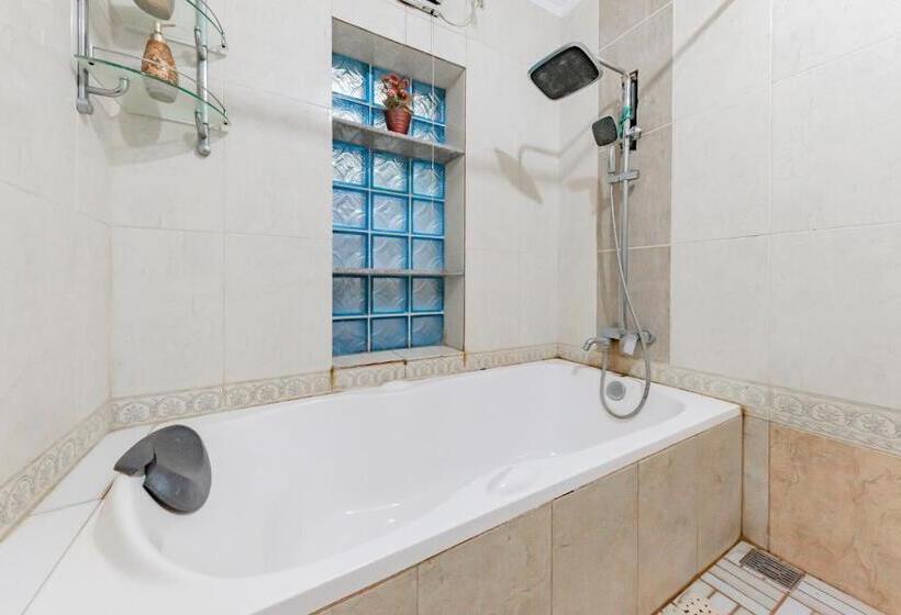스위트, Urbanview Hotel Villa Surya Bandung