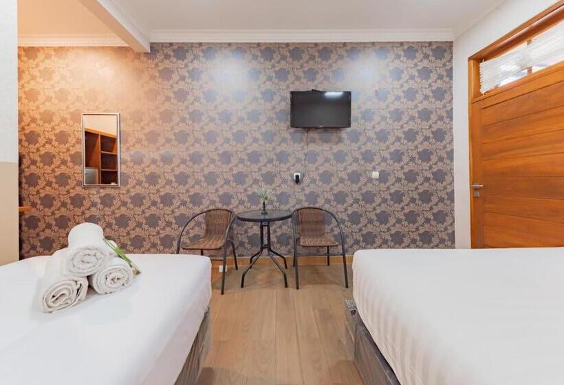 سوییت, Urbanview Hotel Villa Surya Bandung