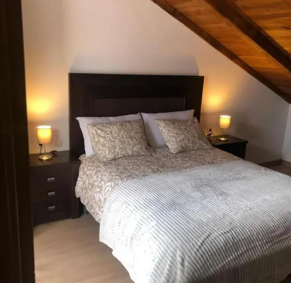 1 Bedroom Penthouse Apartment, Apartahotel Canfranc