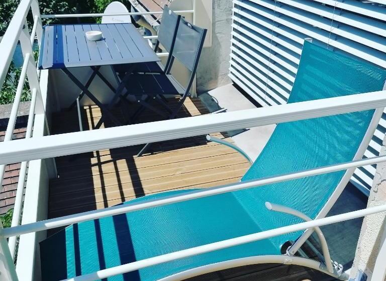 غرفة قياسية مزوَّدة بشُرفة, Les Chambres De La Cotinière   Bord De Saône   St Jean De Losne