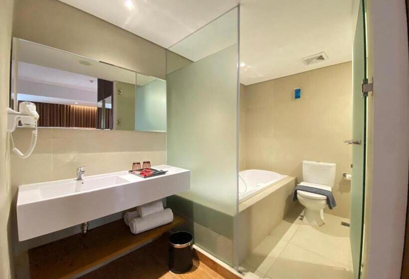 سوییت جونیور, Grand Zuri Ketapang