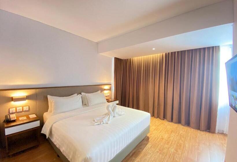 سوییت جونیور, Grand Zuri Ketapang