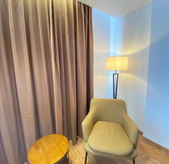 سوییت جونیور, Grand Zuri Ketapang