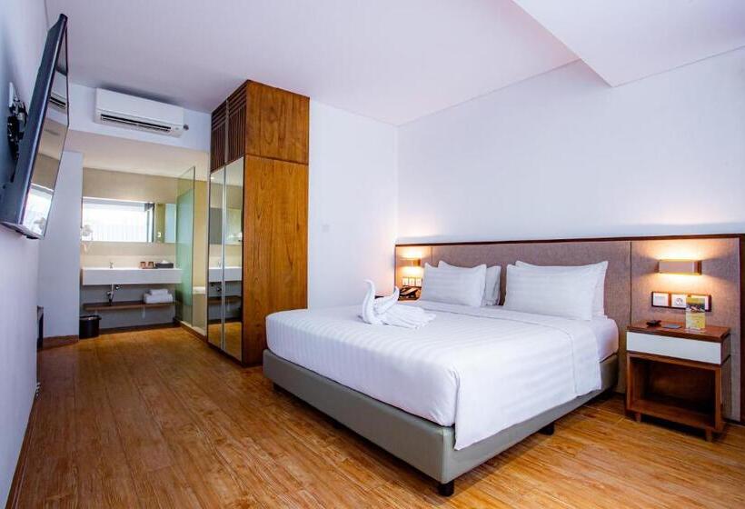 سوییت جونیور, Grand Zuri Ketapang