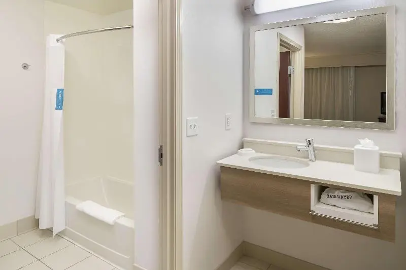スーペリアールーム, Holiday Inn Express Dongguan Humen, An Ihg