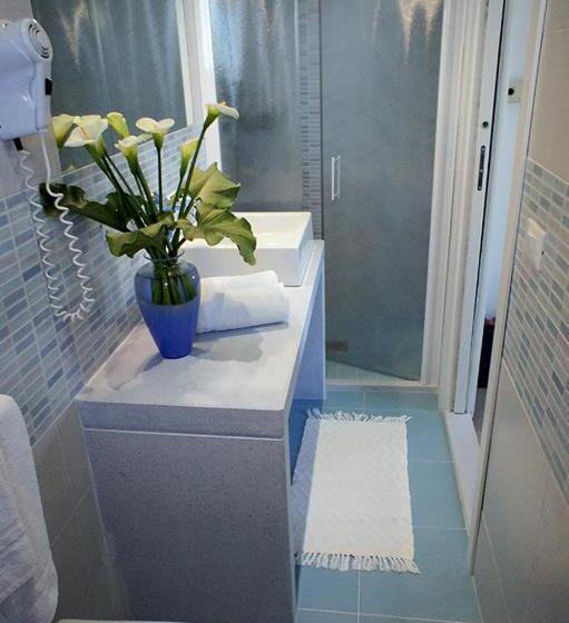 Трехместный Номер Стандарт с Балконом, Ondina