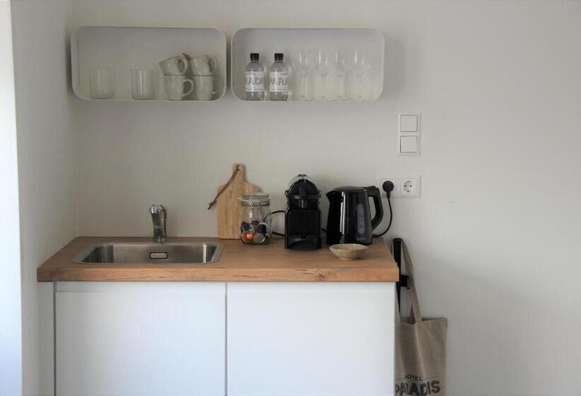 إستديو عائلى, Paradis Zandvoort