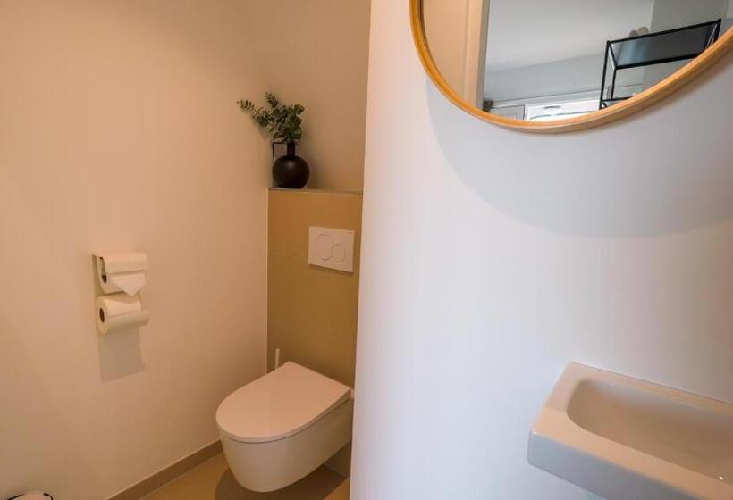 جناح مزوَّد بشرفة, Paradis Zandvoort