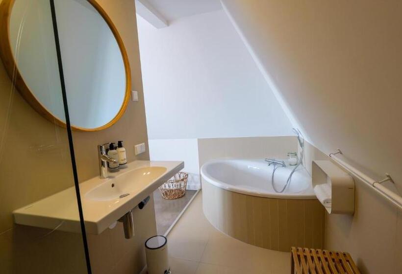 جناح مزوَّد بشرفة, Paradis Zandvoort