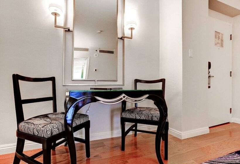 جناح إدارى, Avenue Of The Arts Costa Mesa, A Tribute Portfolio