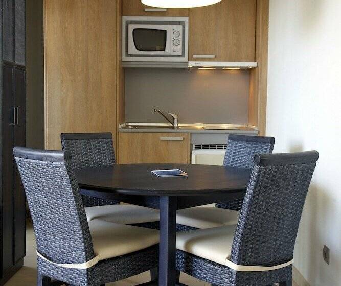 Семейные Апартаменты, Blaumar