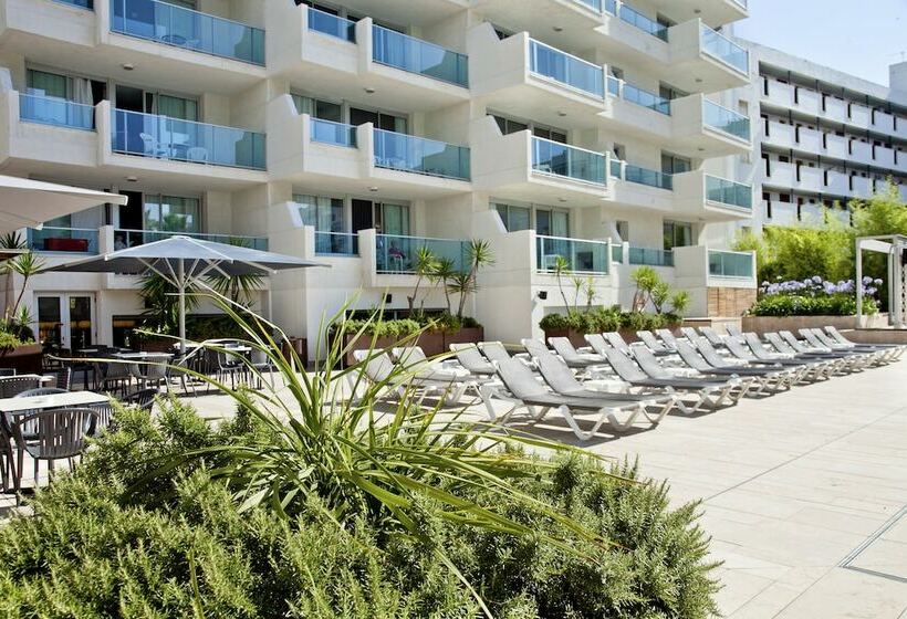 Люкс Вид на Бассейн, Blaumar