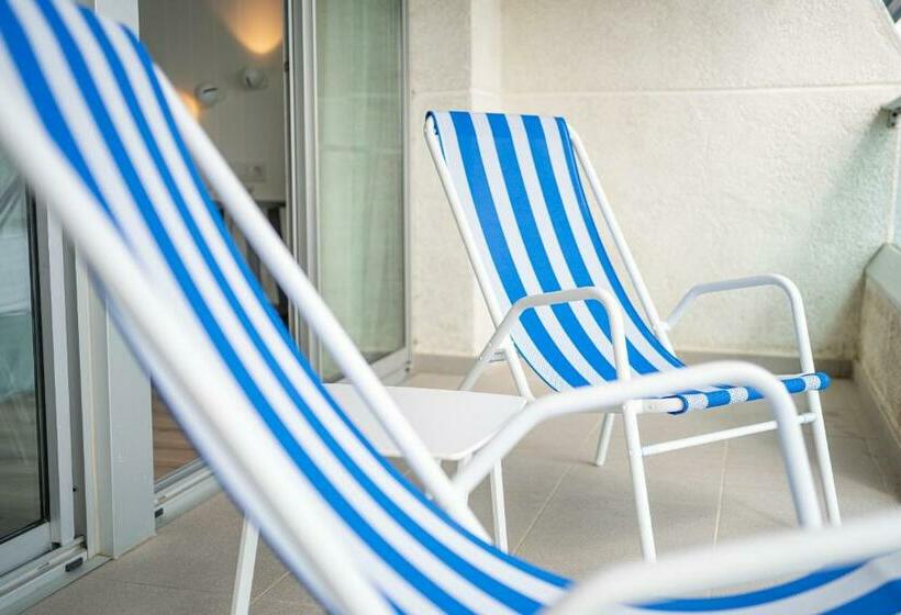 Люкс Премиум Вид на Бассейн, Blaumar