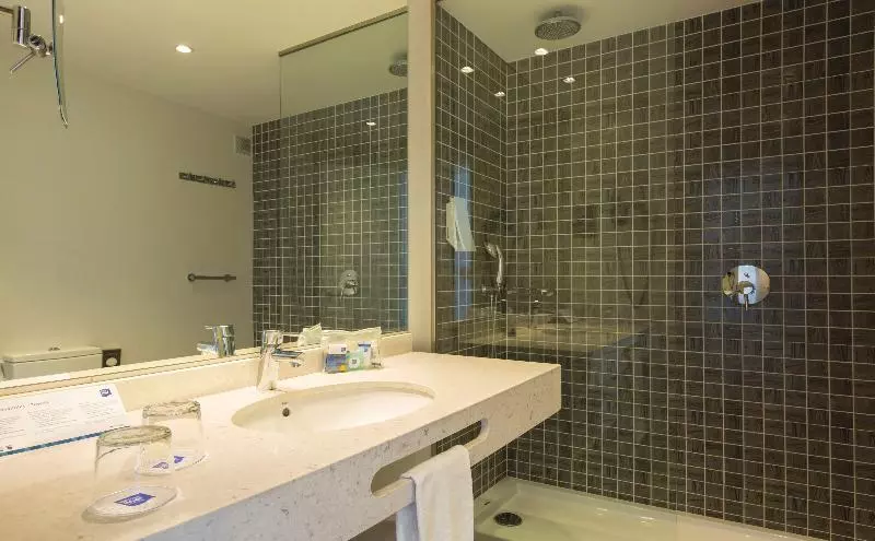 Suite Pooludsigt, Blaumar