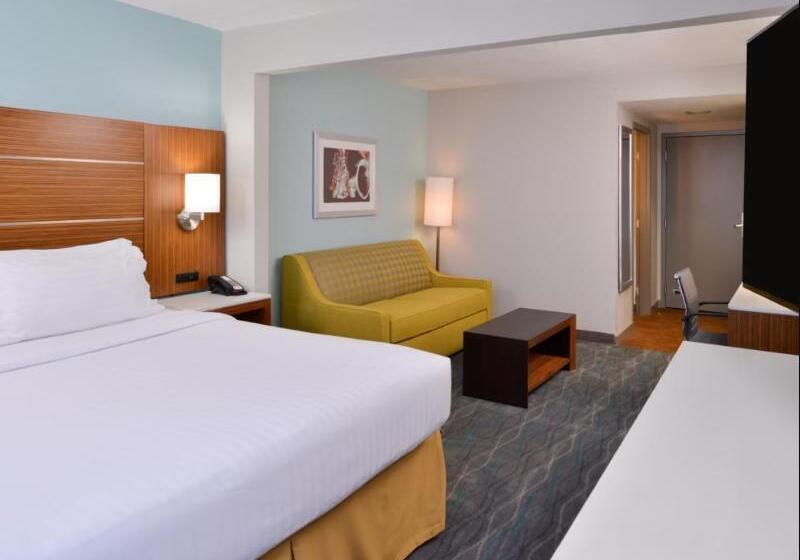 身障者適用キングサイズベッドルーム, Holiday Inn Express & Suites Austin North Central, An Ihg