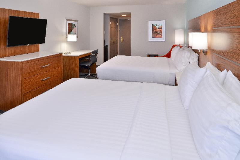 חדר סטנדרט, Holiday Inn Express & Suites Austin North Central, An Ihg