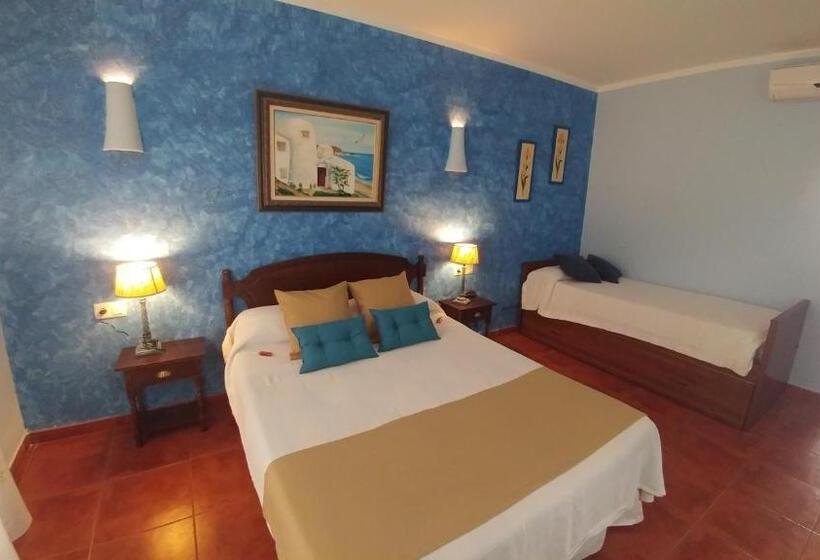 Habitación Familiar, Las Calas