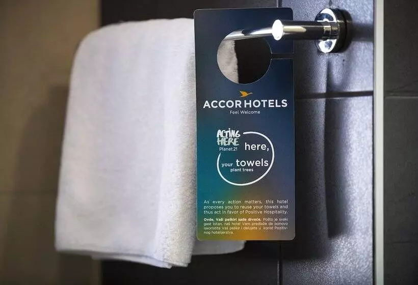 スタンダードシングルルーム, Mercure Belgrade Excelsior