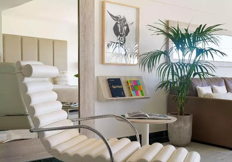 سوییت جونیور با چشم‌انداز دریا, Paradisus by Meliá Salinas Lanzarote