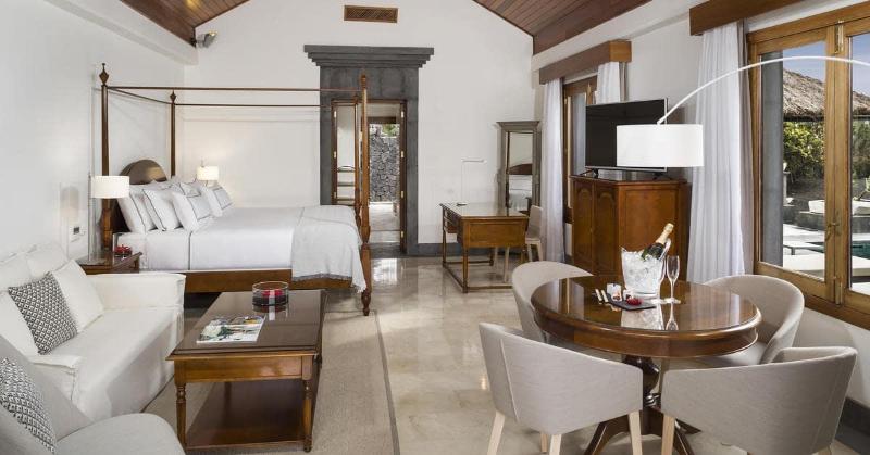 带花园景观和一个卧室的别墅, Paradisus by Meliá Salinas Lanzarote
