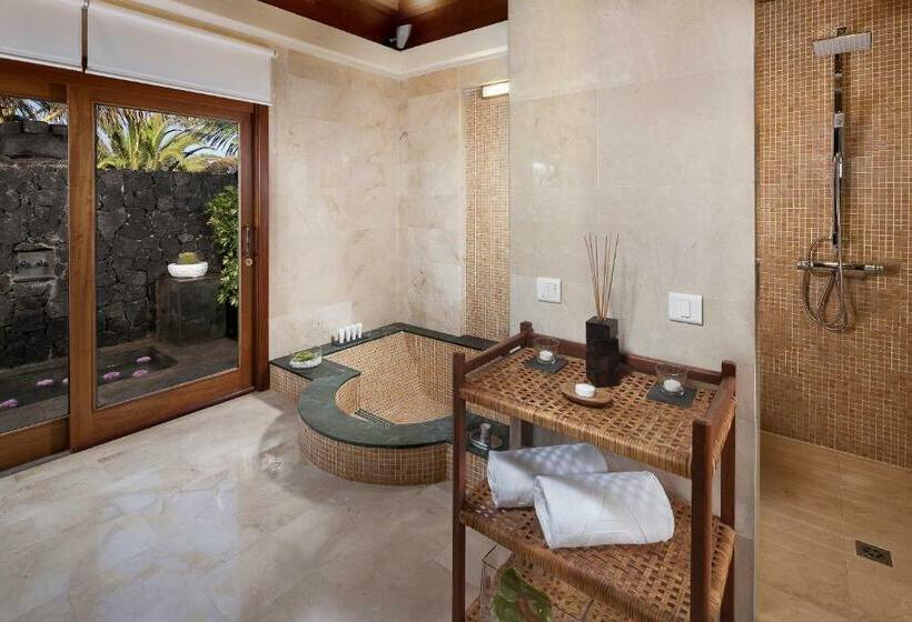 带花园景观和一个卧室的别墅, Paradisus by Meliá Salinas Lanzarote