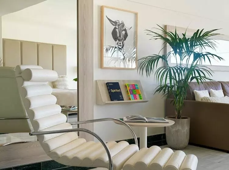 سوییت جونیور با چشم‌انداز دریا, Paradisus by Meliá Salinas Lanzarote
