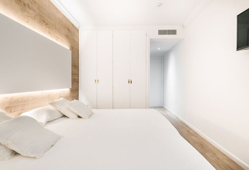 标准间, Sansi Park